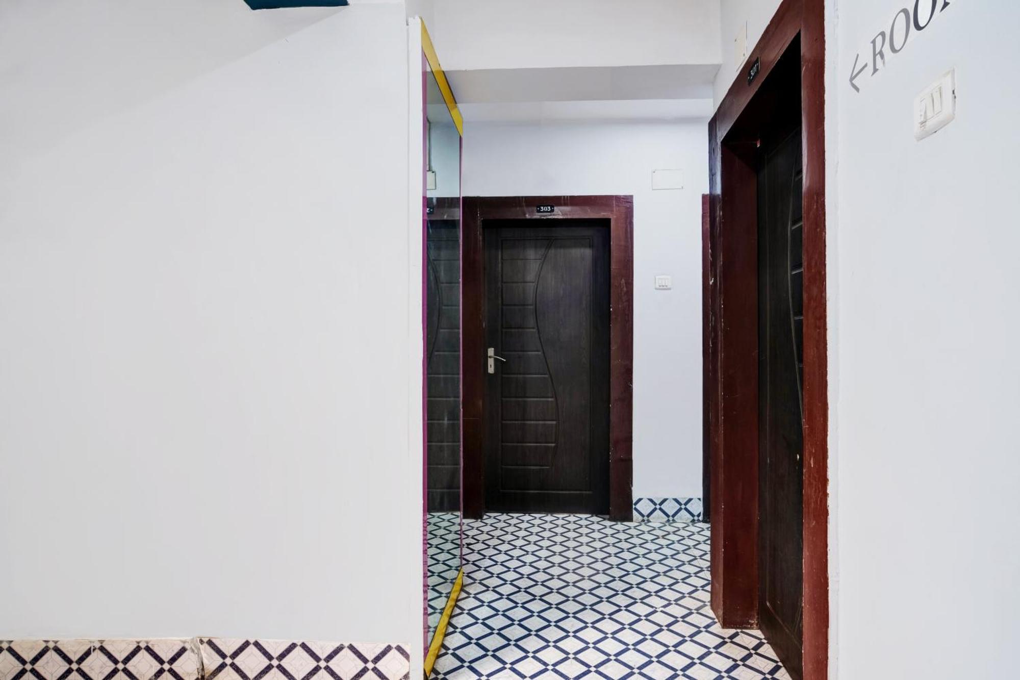 Super Hotel O Noonmati Guwahati Formerly Hotel Sundari Dış mekan fotoğraf